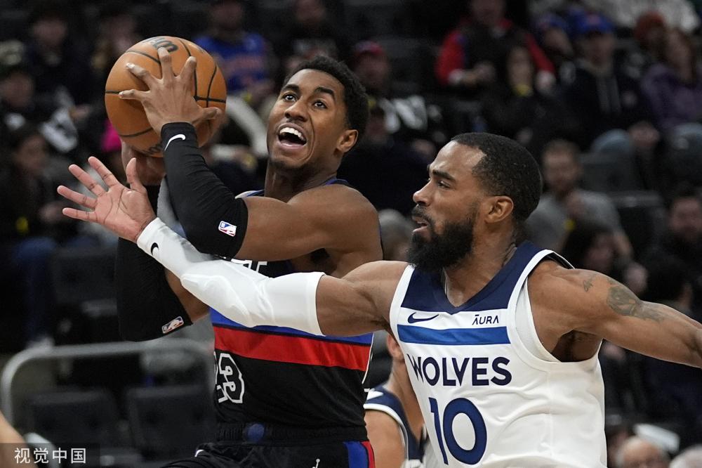 凭借敏锐的 凭借敏锐的