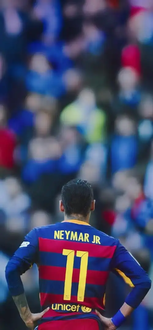 进攻端更是 进攻端更是